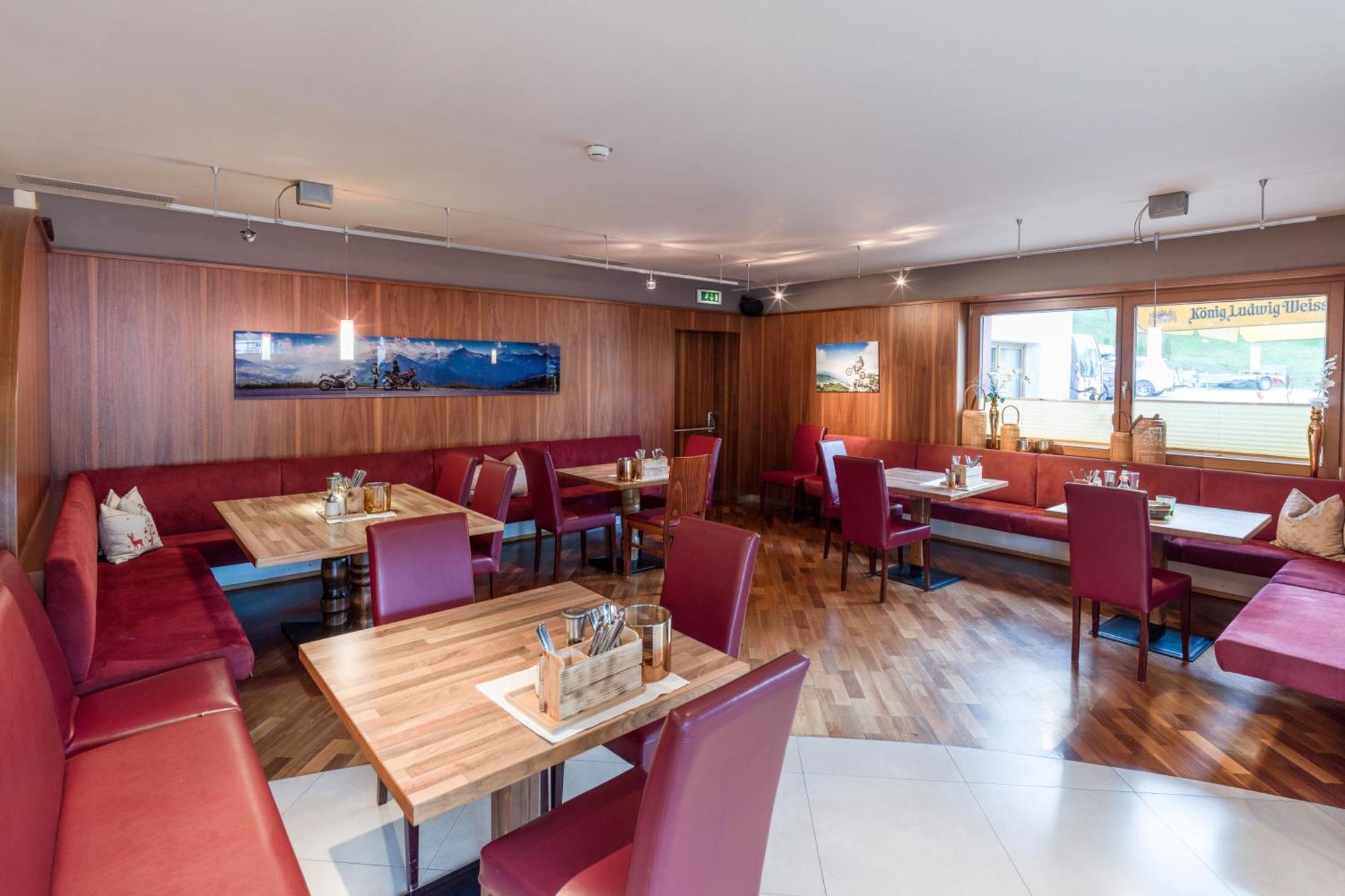 Das Sonnleiten Ski- Und Motorradhotel Bruck Im Zillertal Bruck am Ziller Exterior photo