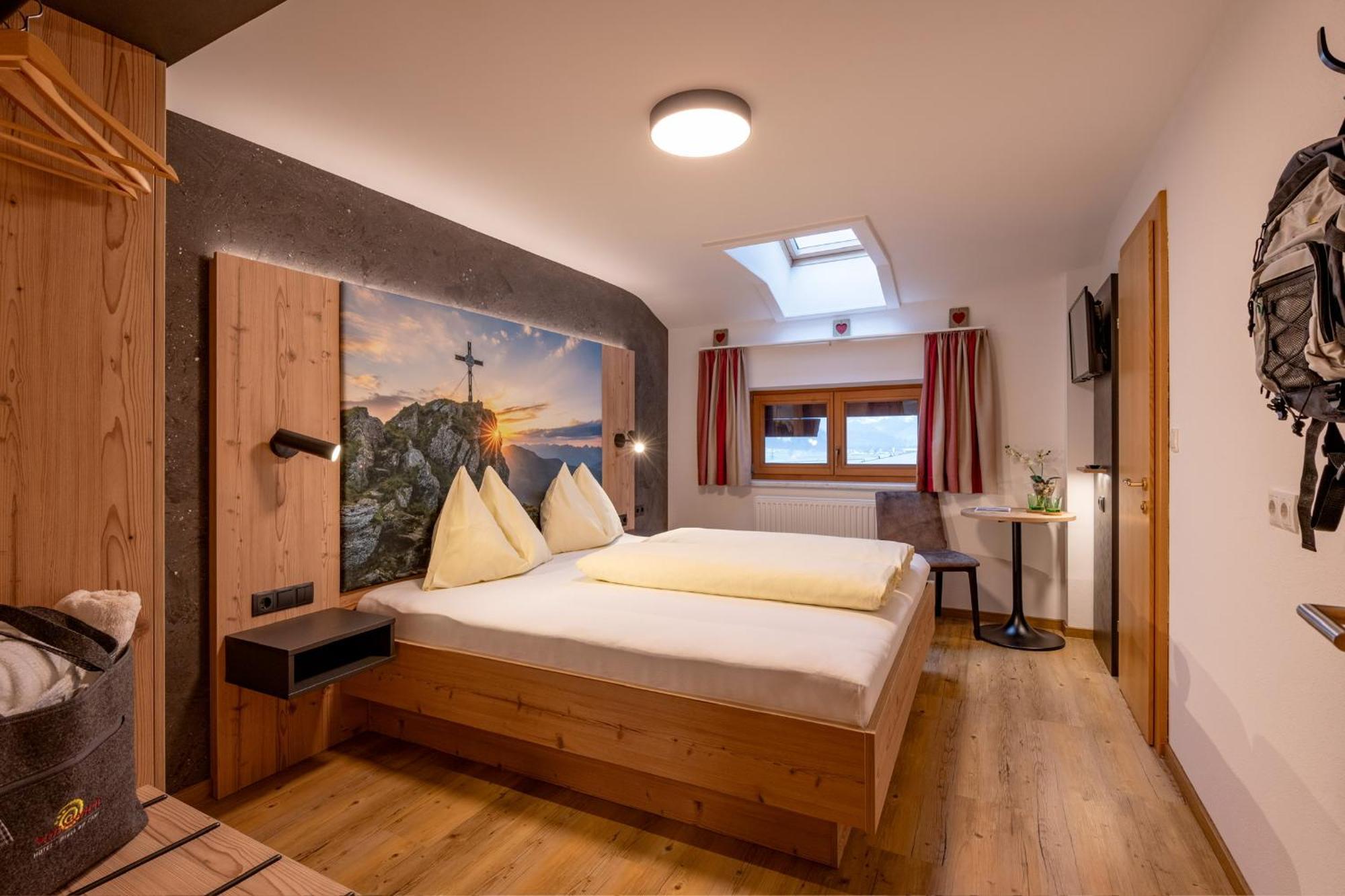 Das Sonnleiten Ski- Und Motorradhotel Bruck Im Zillertal Bruck am Ziller Exterior photo
